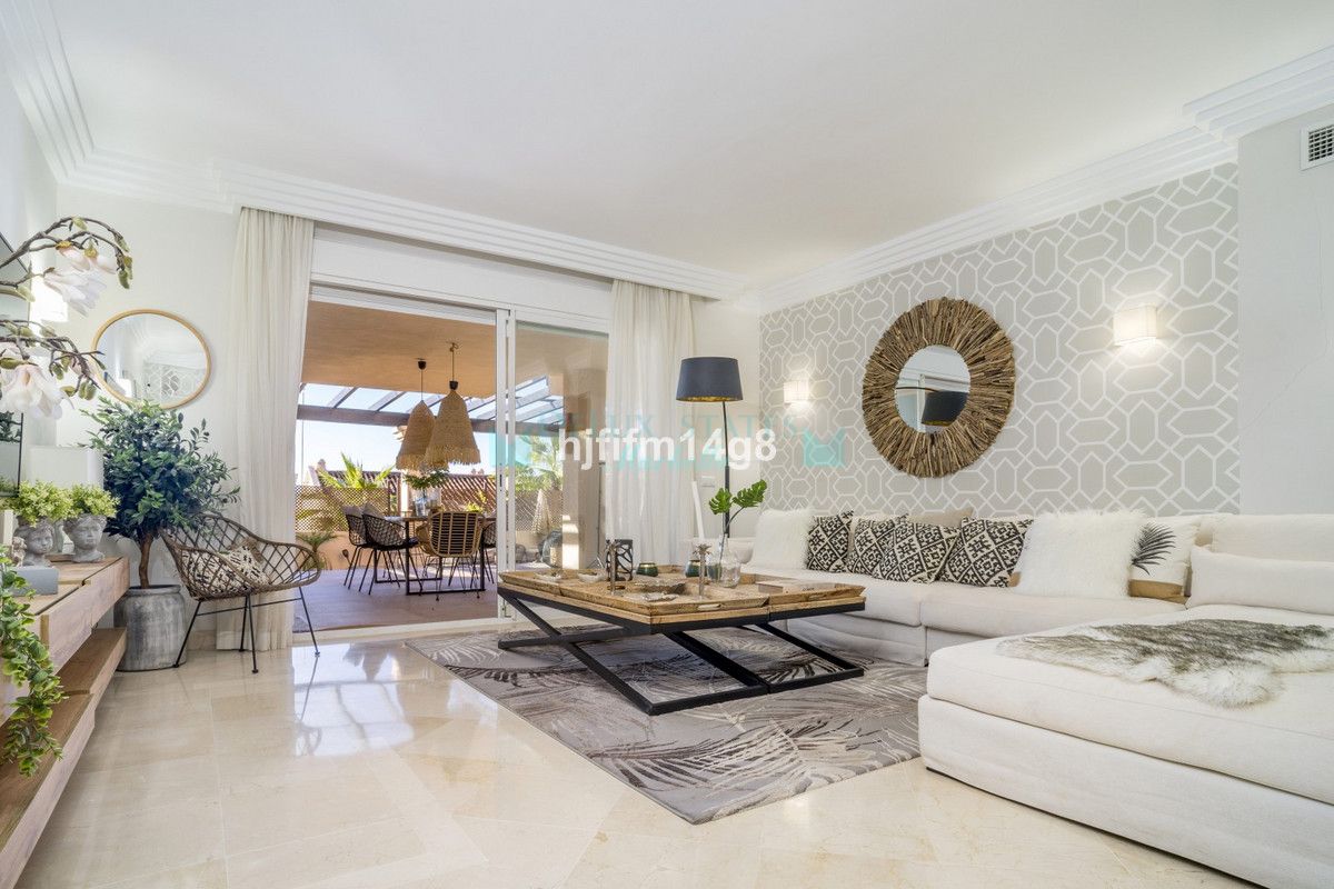 Ground Floor Apartment for sale in Nueva Andalucia