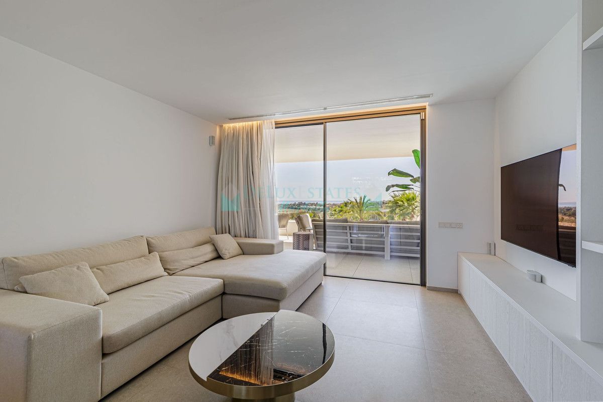 Apartamento en alquiler en Los Arqueros, Benahavis