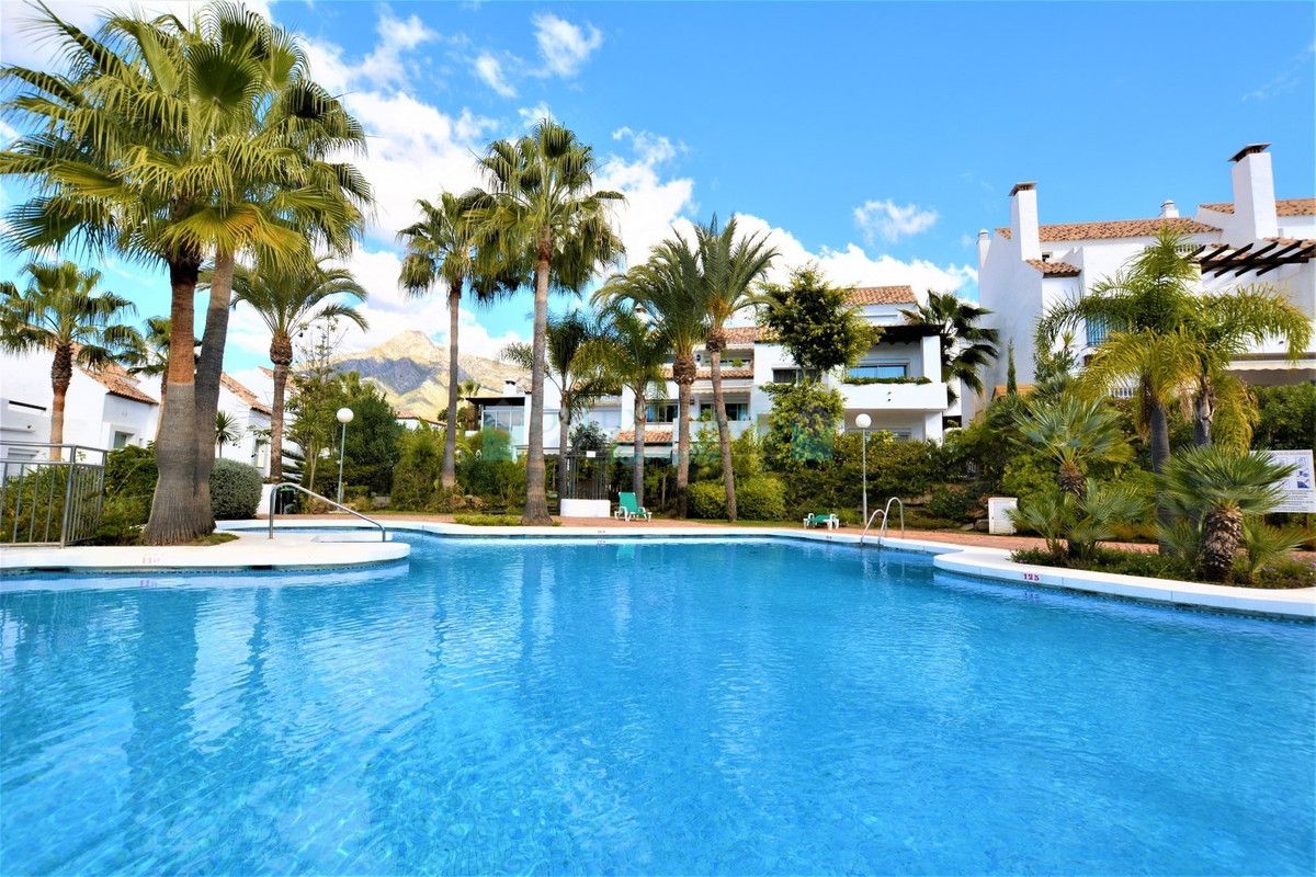Town House for sale in Marbella Golden Mile