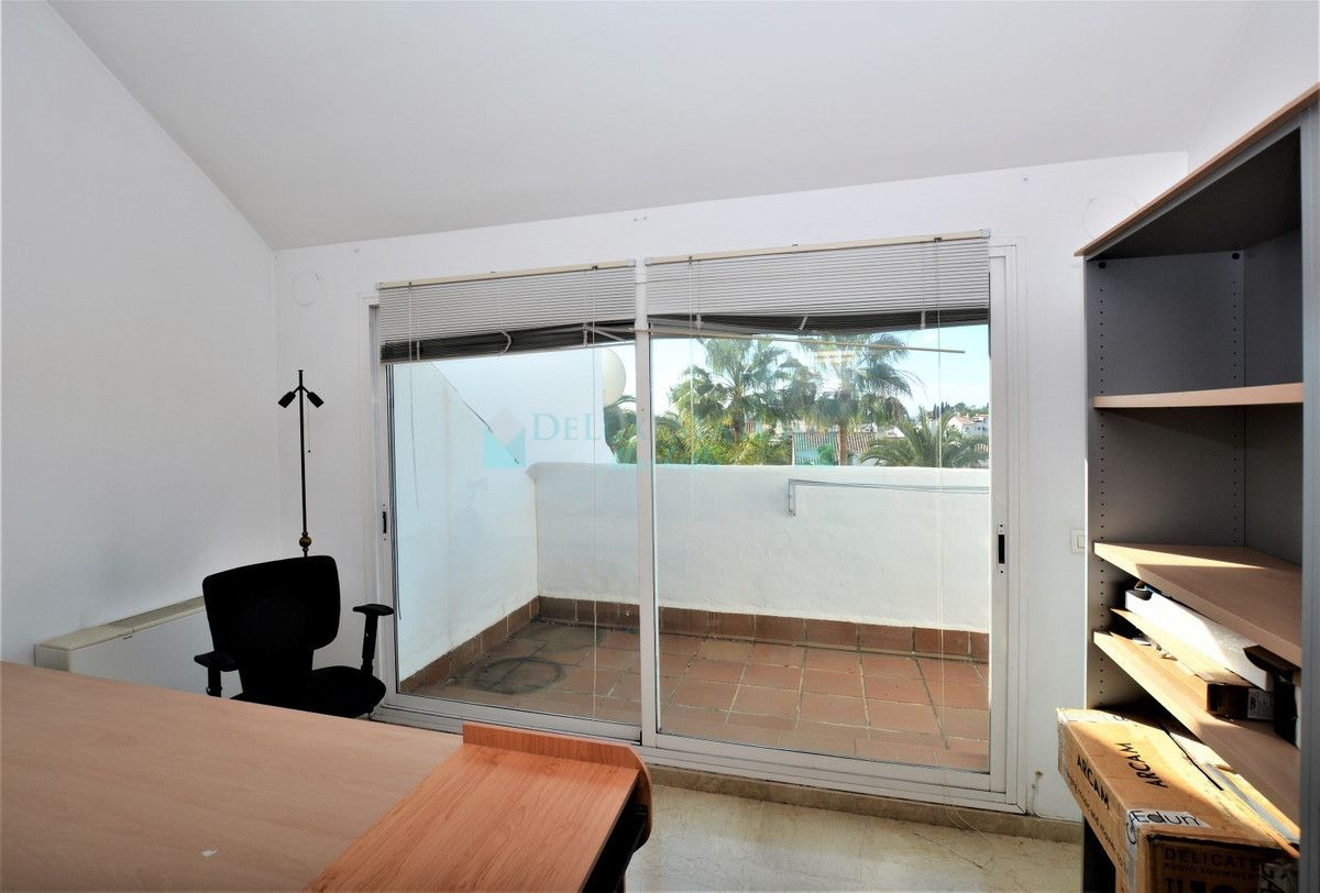 Town House for sale in Marbella Golden Mile
