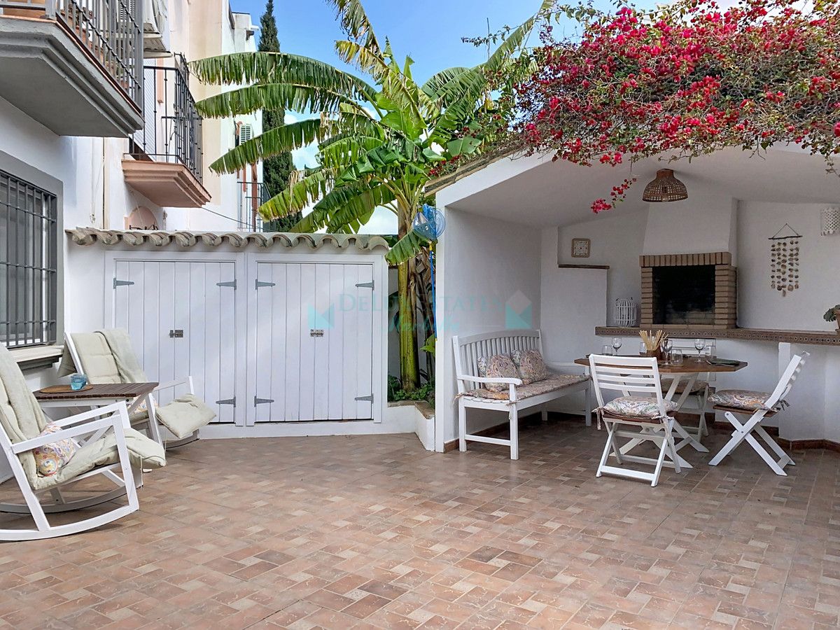 Semi Detached Villa for sale in Estepona