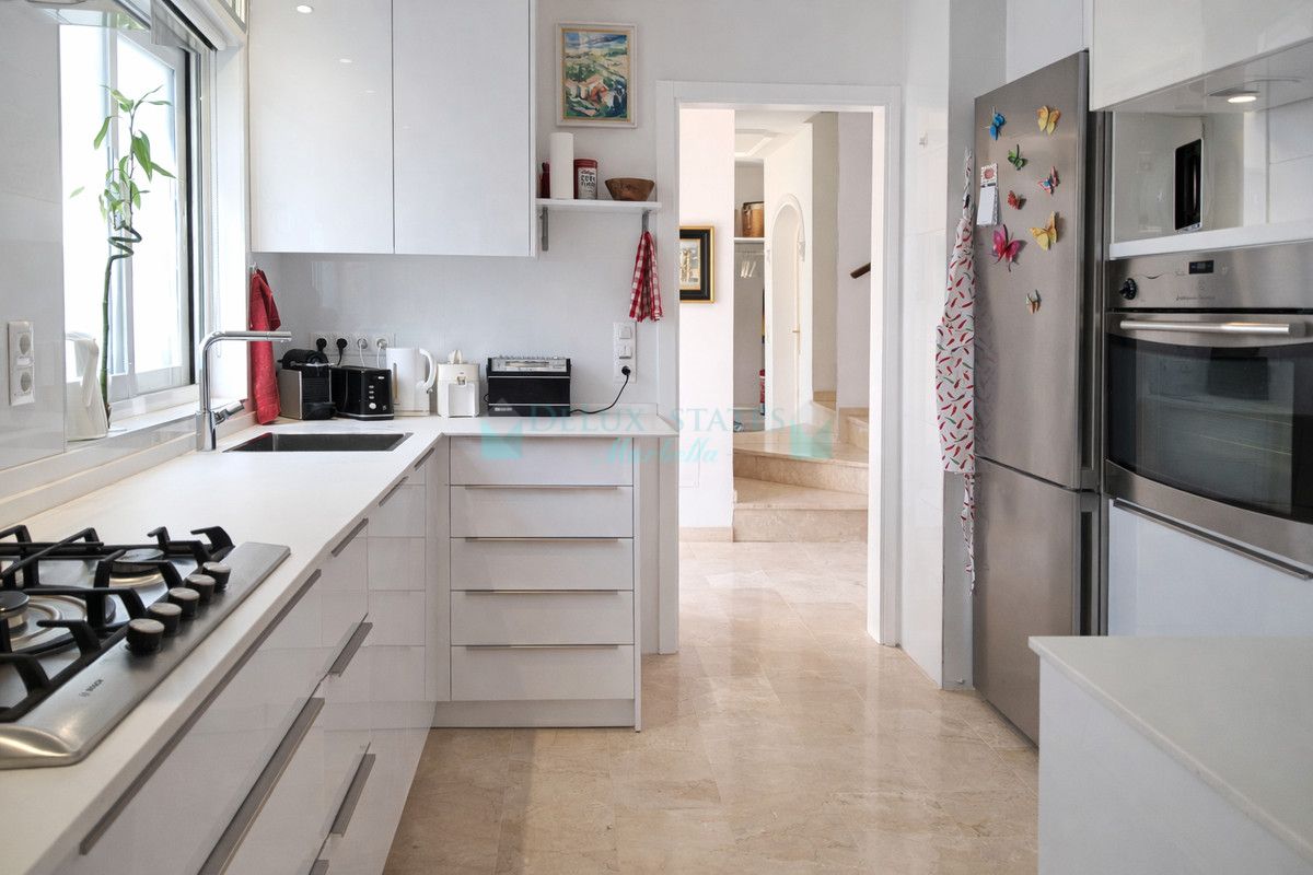 Villa Pareada en venta en Estepona