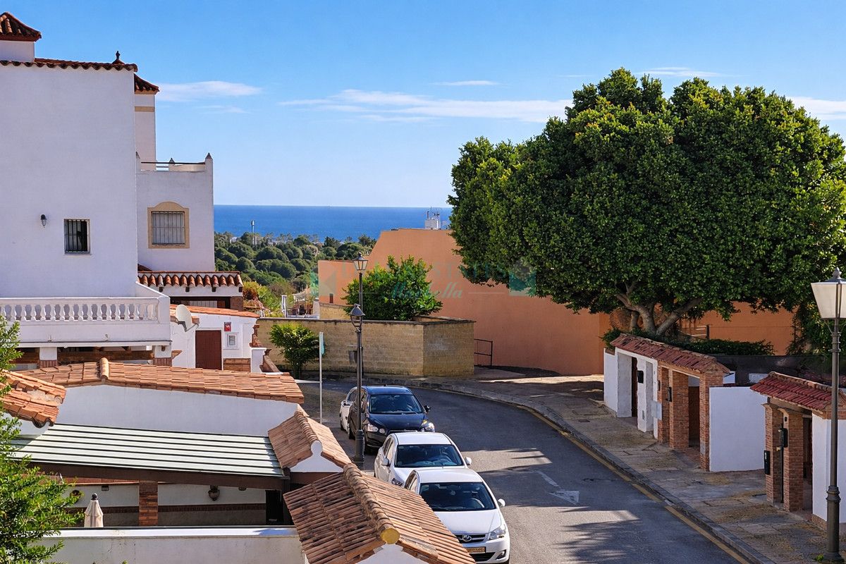 Semi Detached Villa for sale in Estepona
