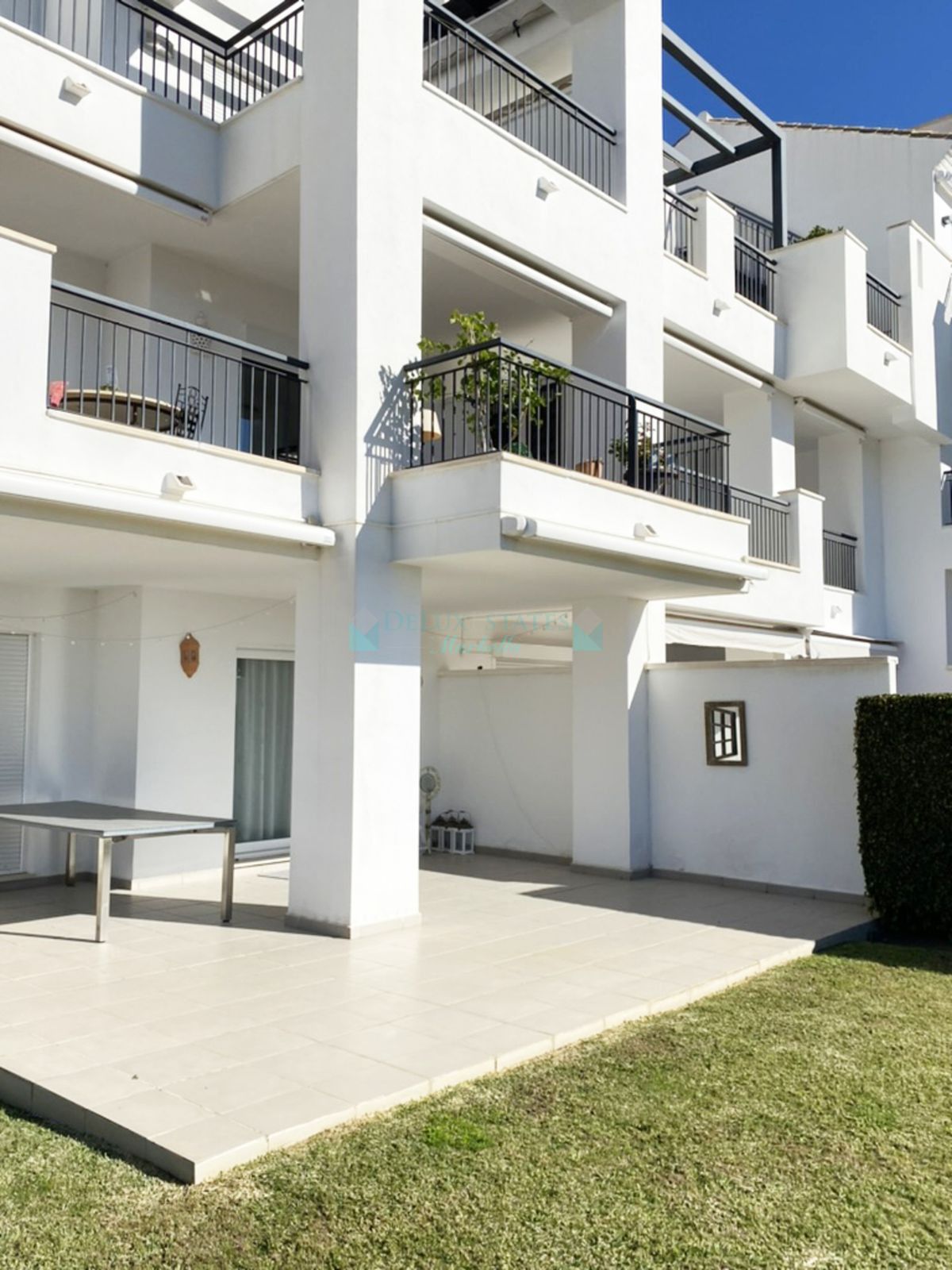 Apartamento en venta en Benahavis