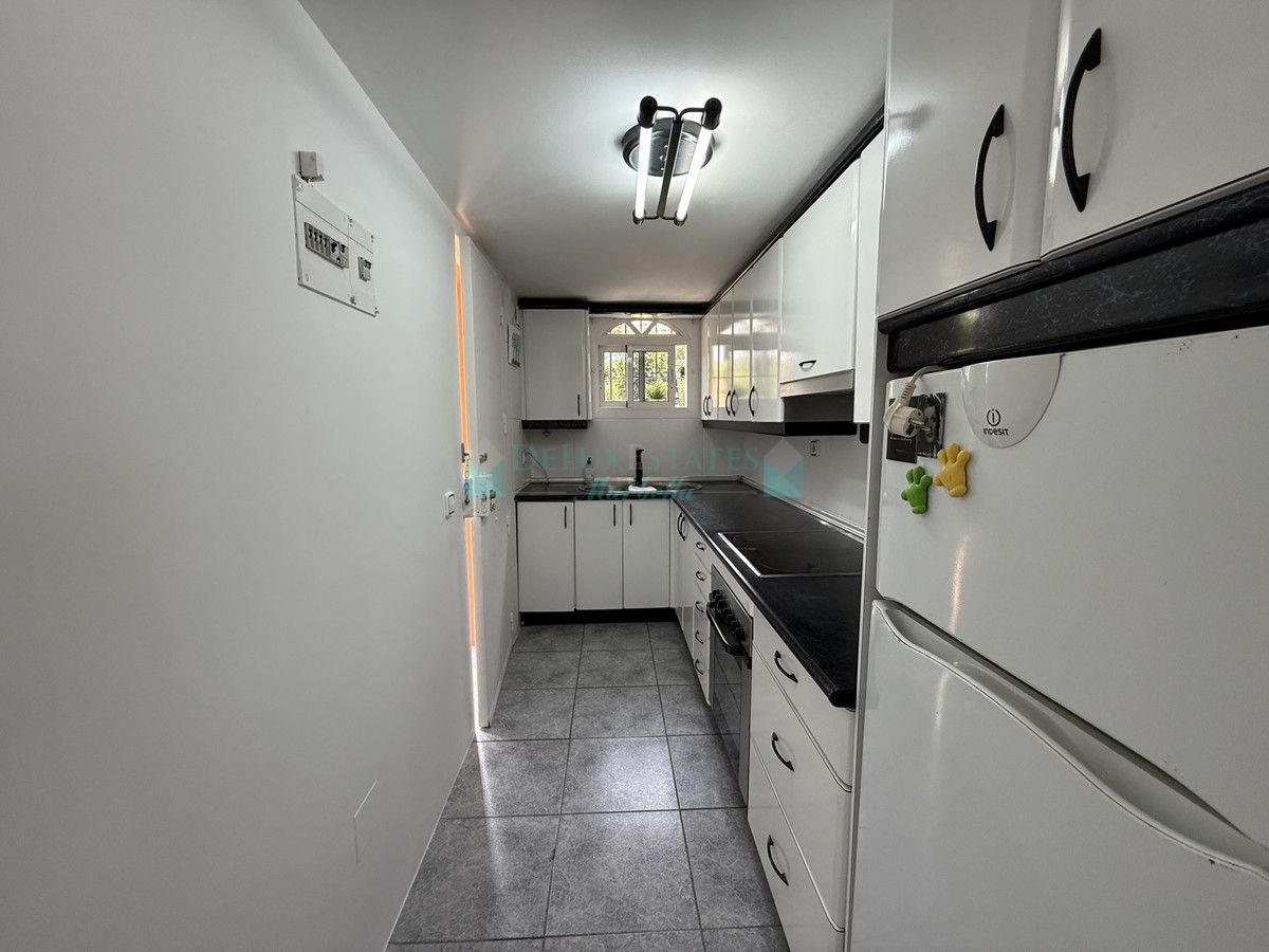 Apartment for sale in Estepona