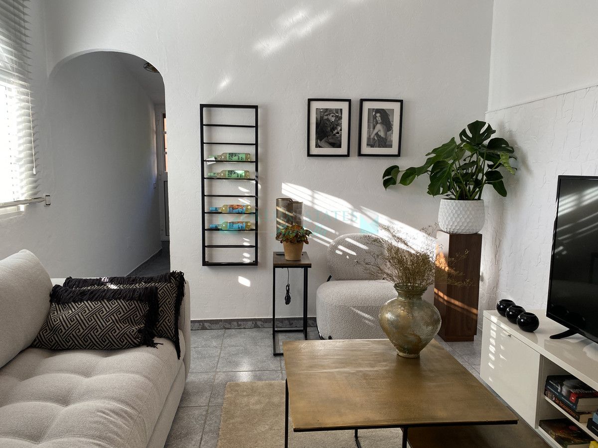 Apartment for sale in Estepona