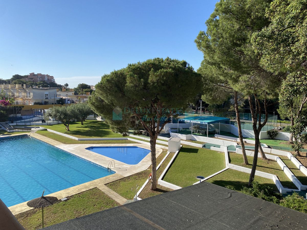 Apartment for sale in Estepona