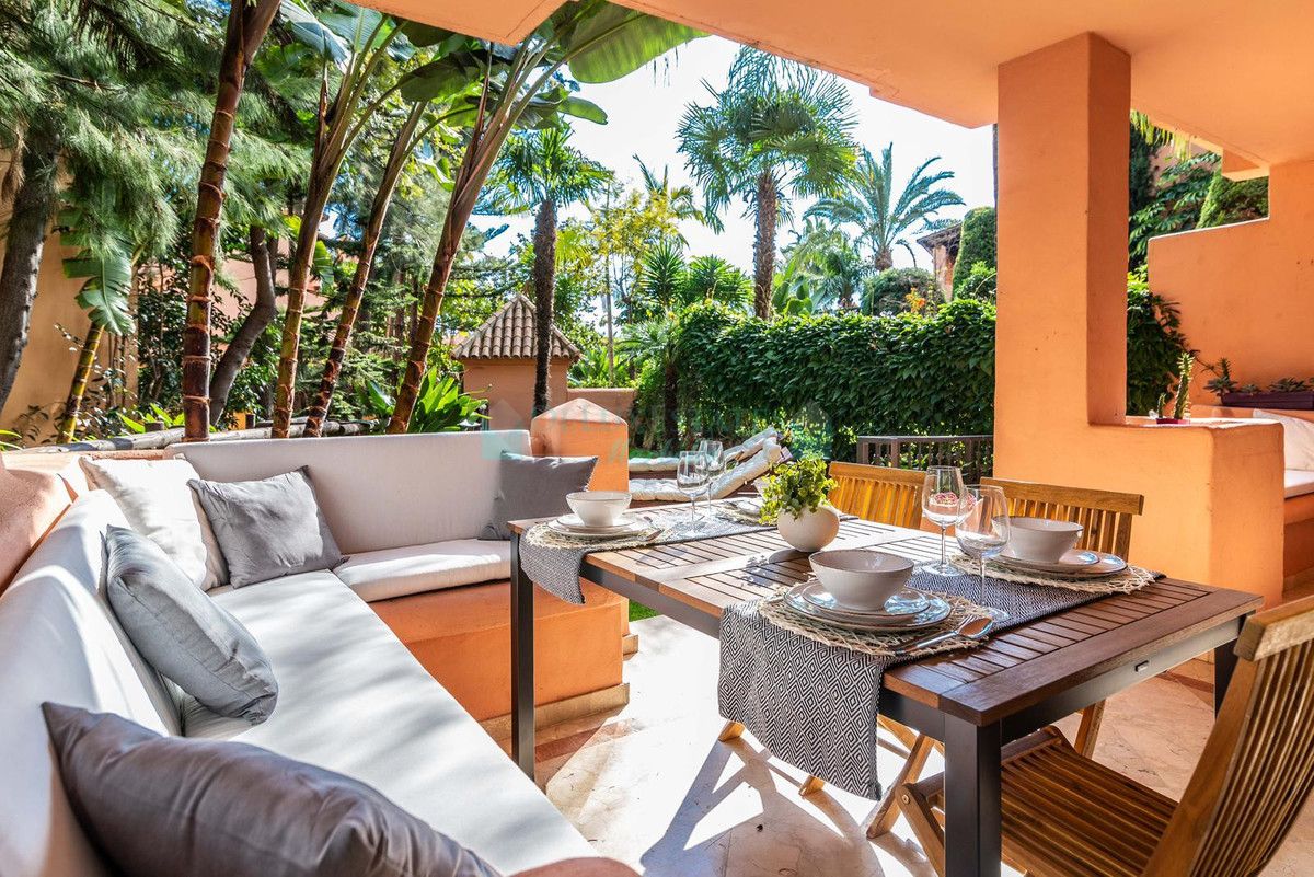 Town House for rent in Marbella