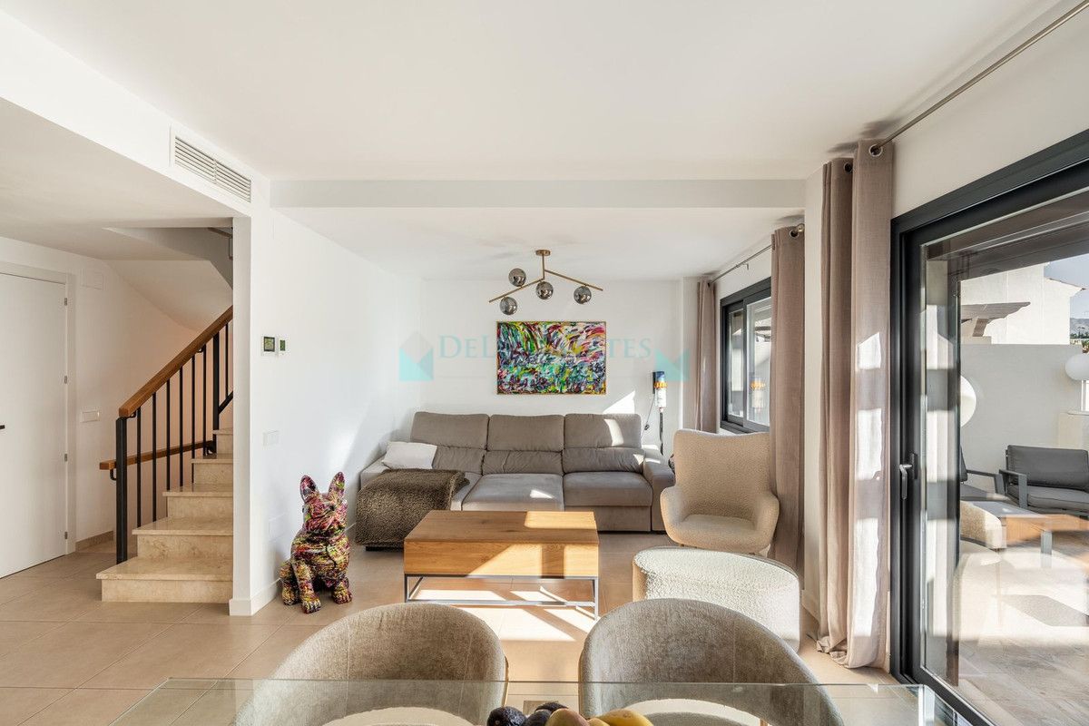 Adosado en venta en El Paraiso, Estepona