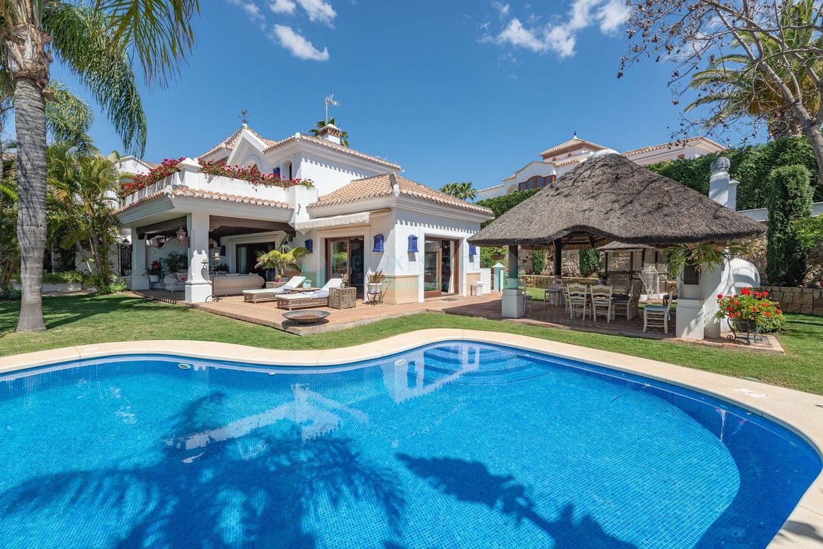 Villa en venta en Bahia de Marbella, Marbella Este