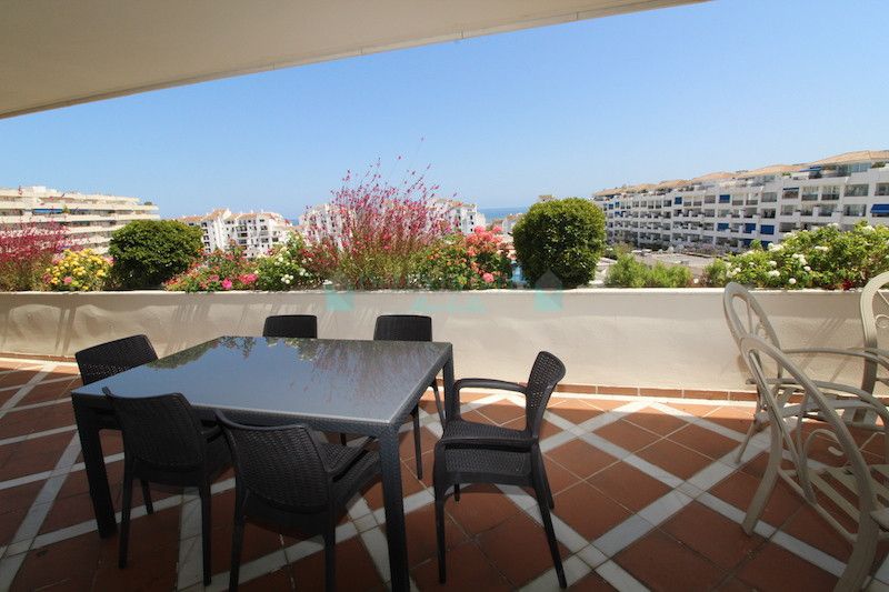 Penthouse for rent in Marbella - Puerto Banus