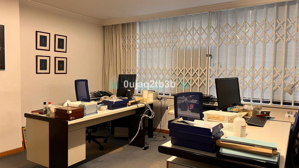 Office for sale in Marbella