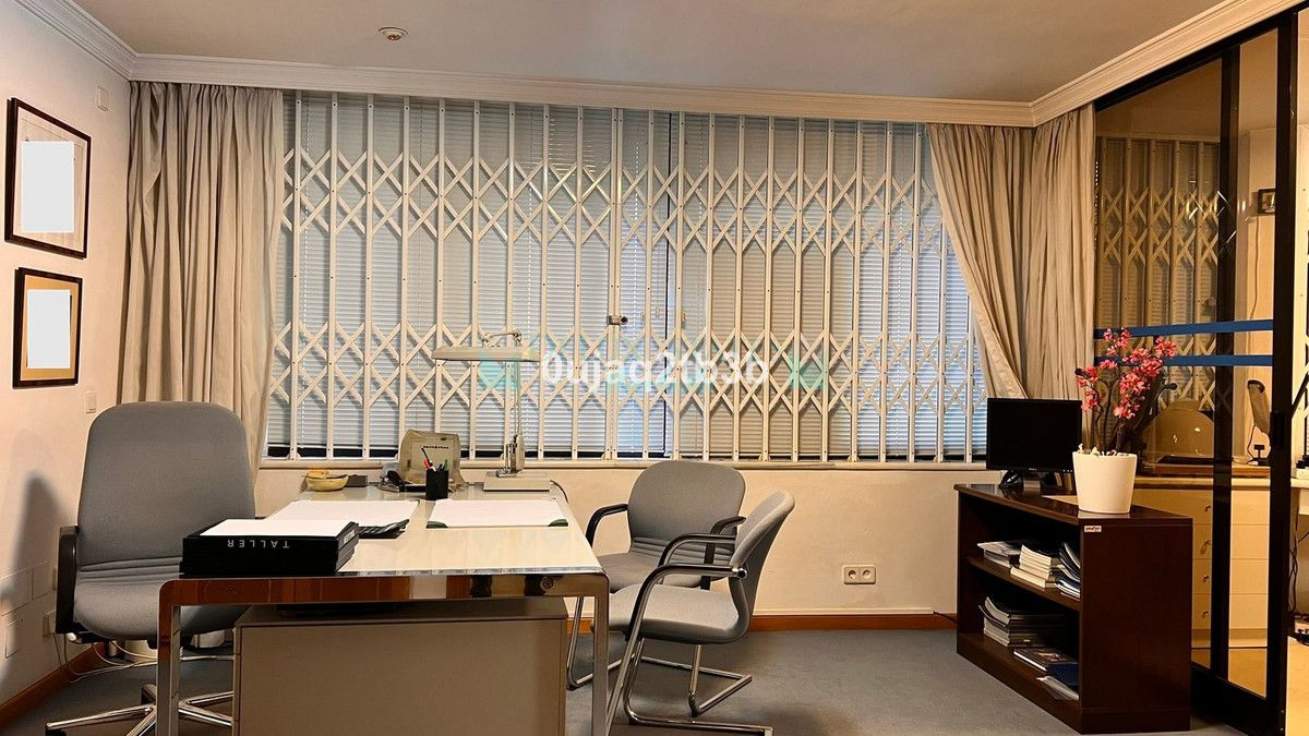 Office for sale in Marbella