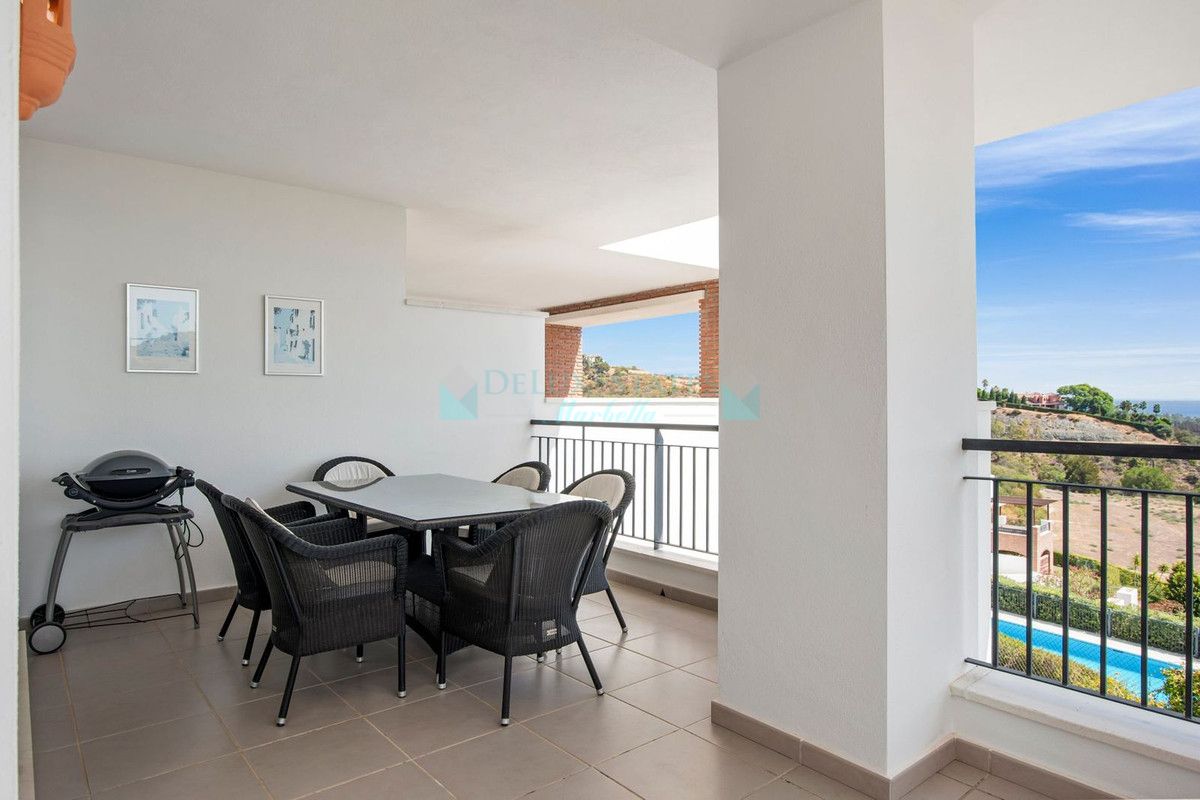 Apartment for sale in Los Arqueros, Benahavis