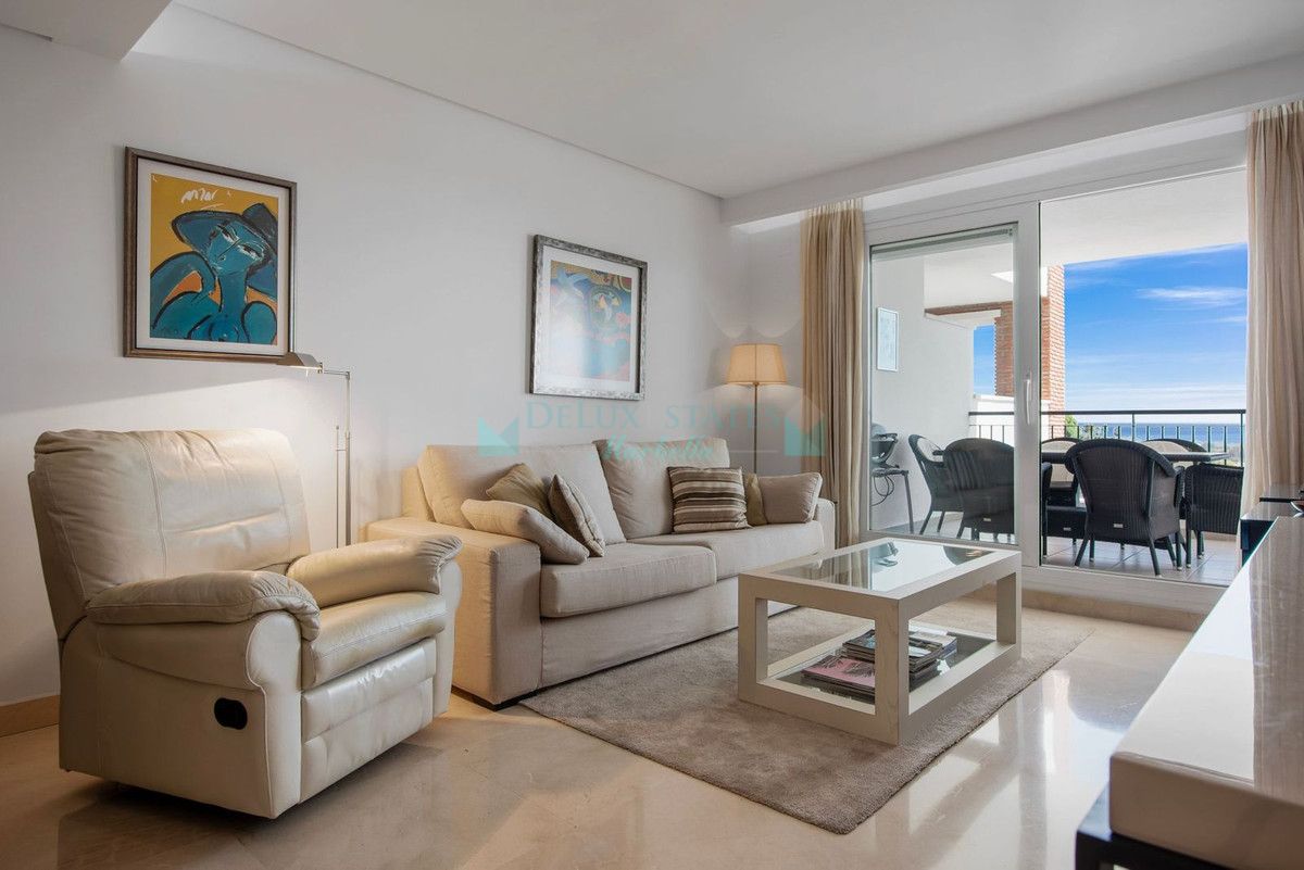 Apartment for sale in Los Arqueros, Benahavis