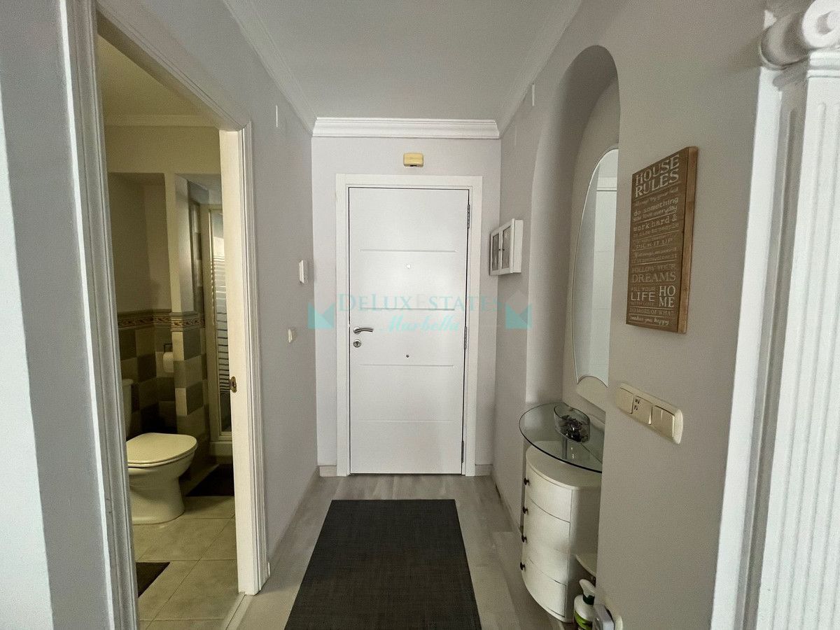 Town House for rent in Estepona