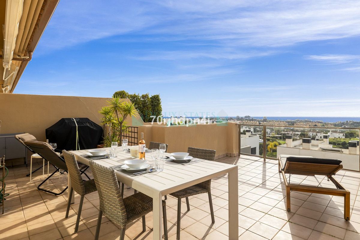 Penthouse for sale in Estepona