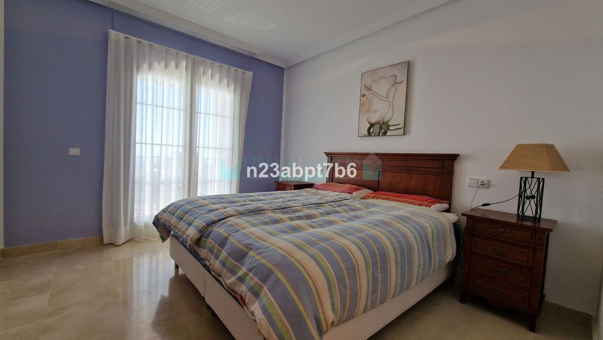 Apartment for sale in Los Arqueros, Benahavis