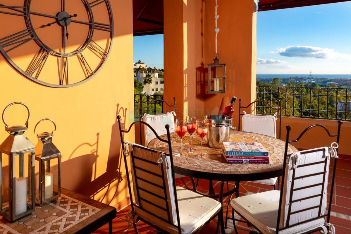 Apartamento en alquiler en Benahavis