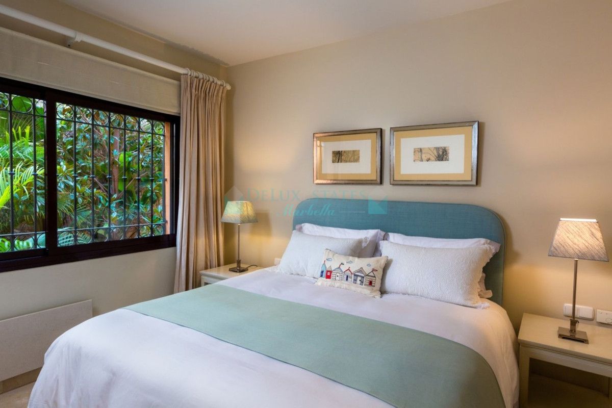 Apartamento en alquiler en Benahavis