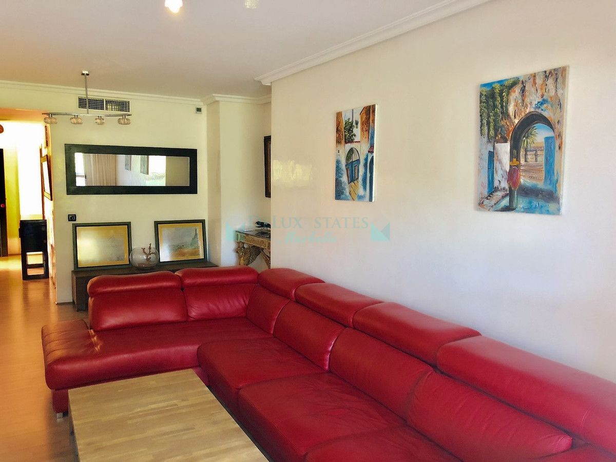 Apartment for sale in Nueva Andalucia