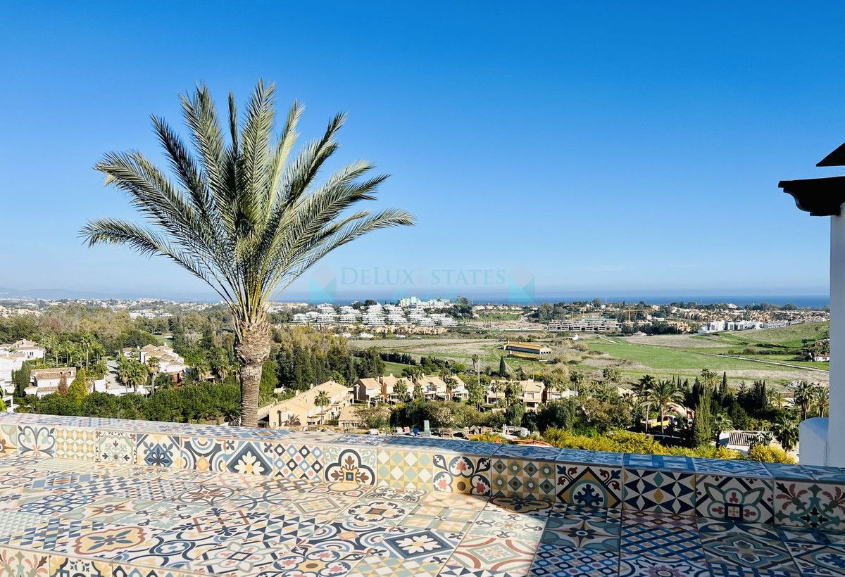 Town House for sale in El Paraiso, Estepona