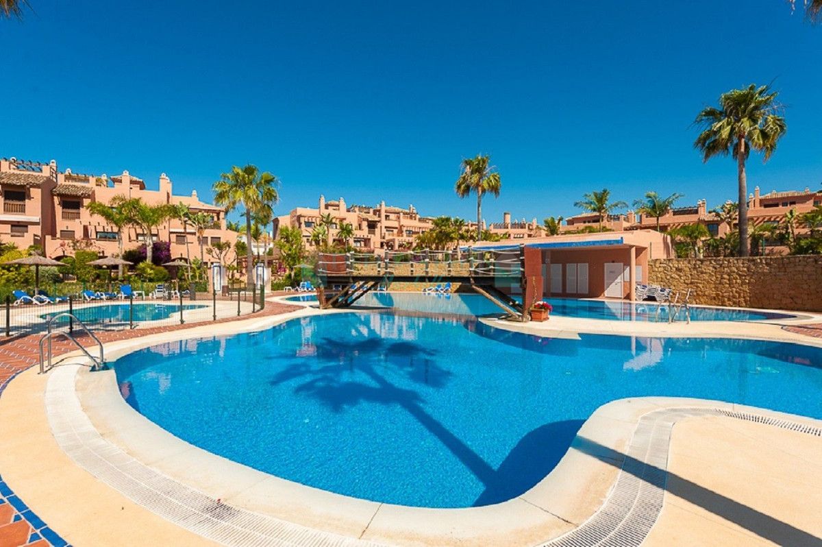 Penthouse for sale in Hacienda del Sol, Estepona