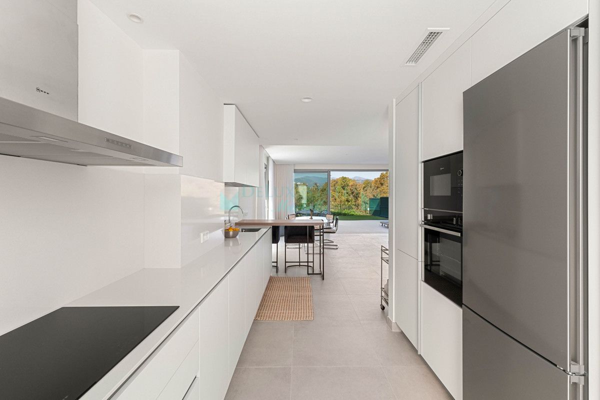 Semi Detached Villa for sale in San Pedro de Alcantara