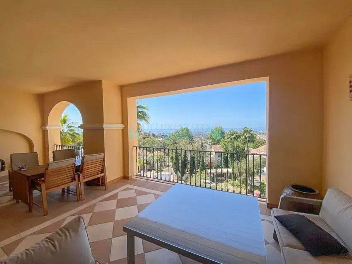 Apartment for sale in La Quinta, Benahavis