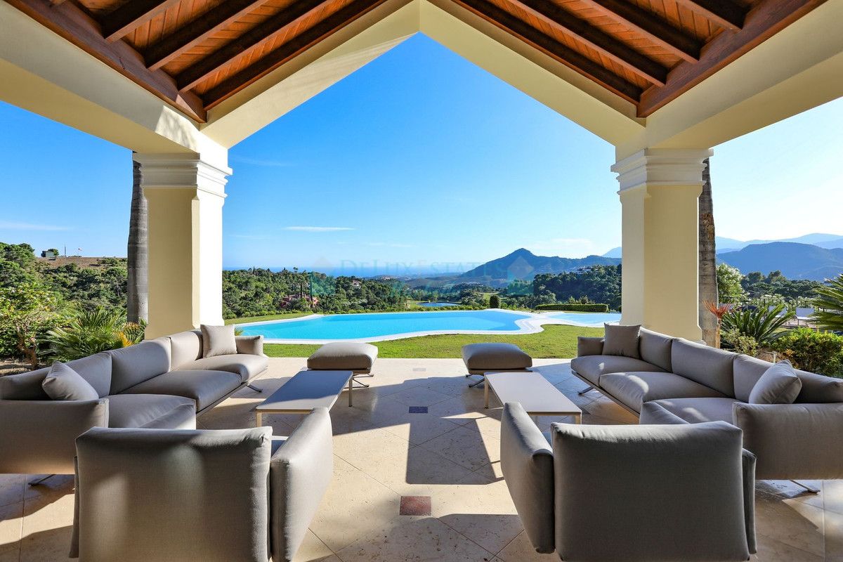 Villa for rent in Benahavis
