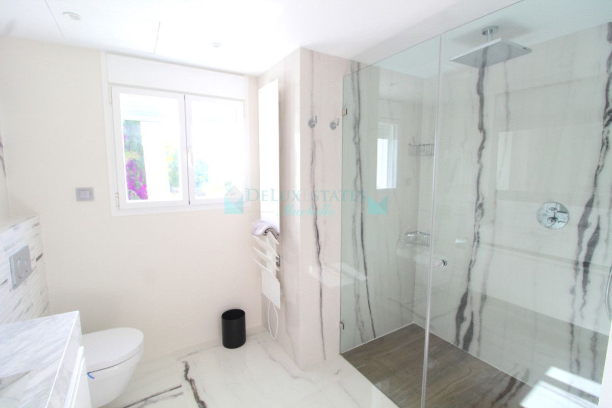 Villa en alquiler en Nueva Andalucia