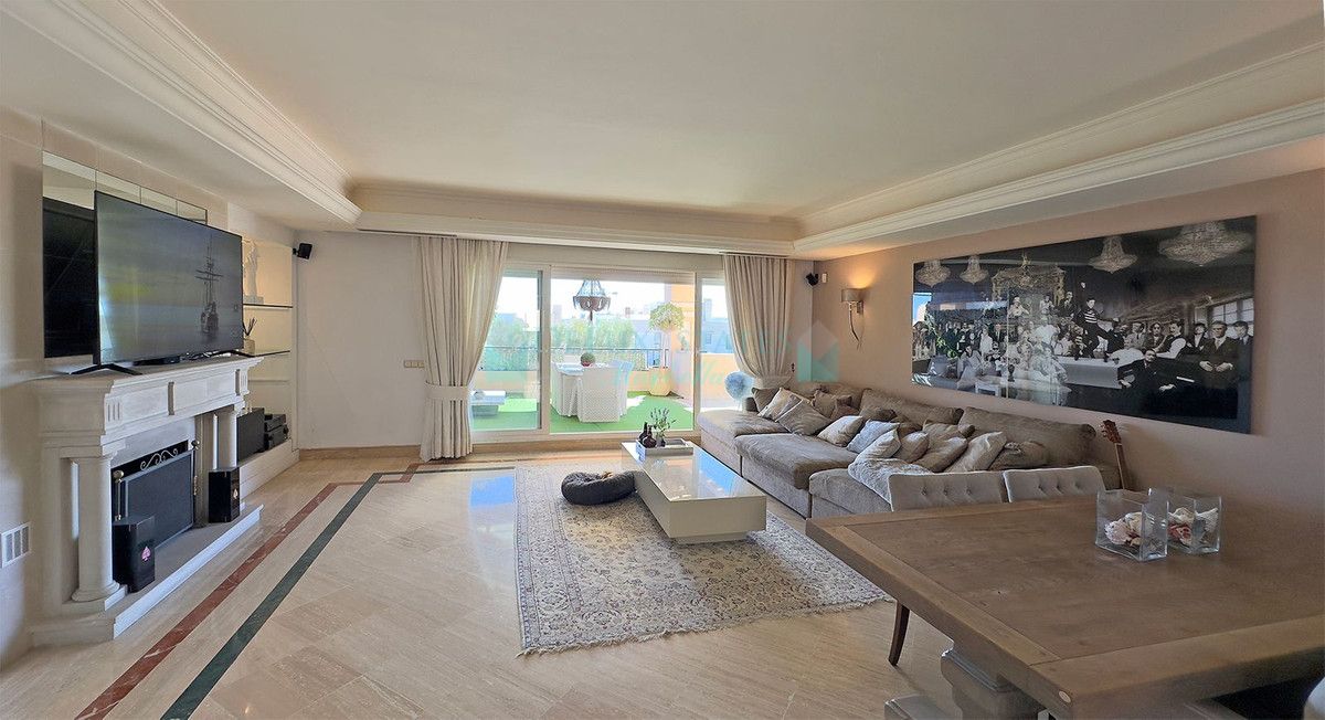 Penthouse for rent in Marbella