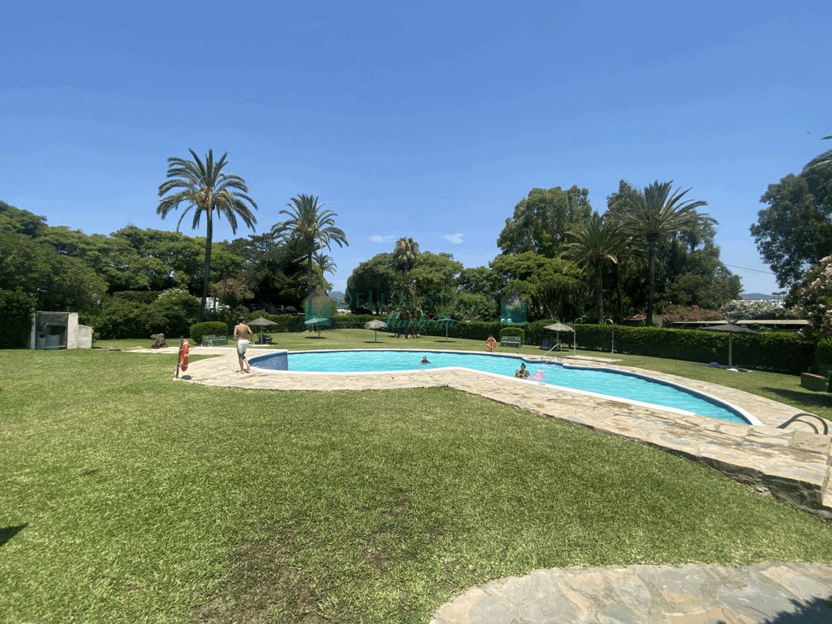 Apartamento Planta Baja en venta en Estepona