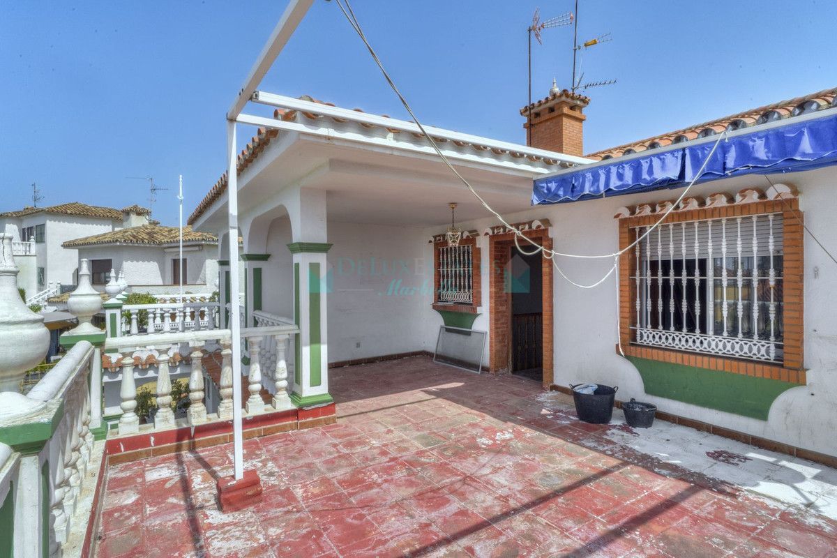 Villa Pareada en venta en Marbella