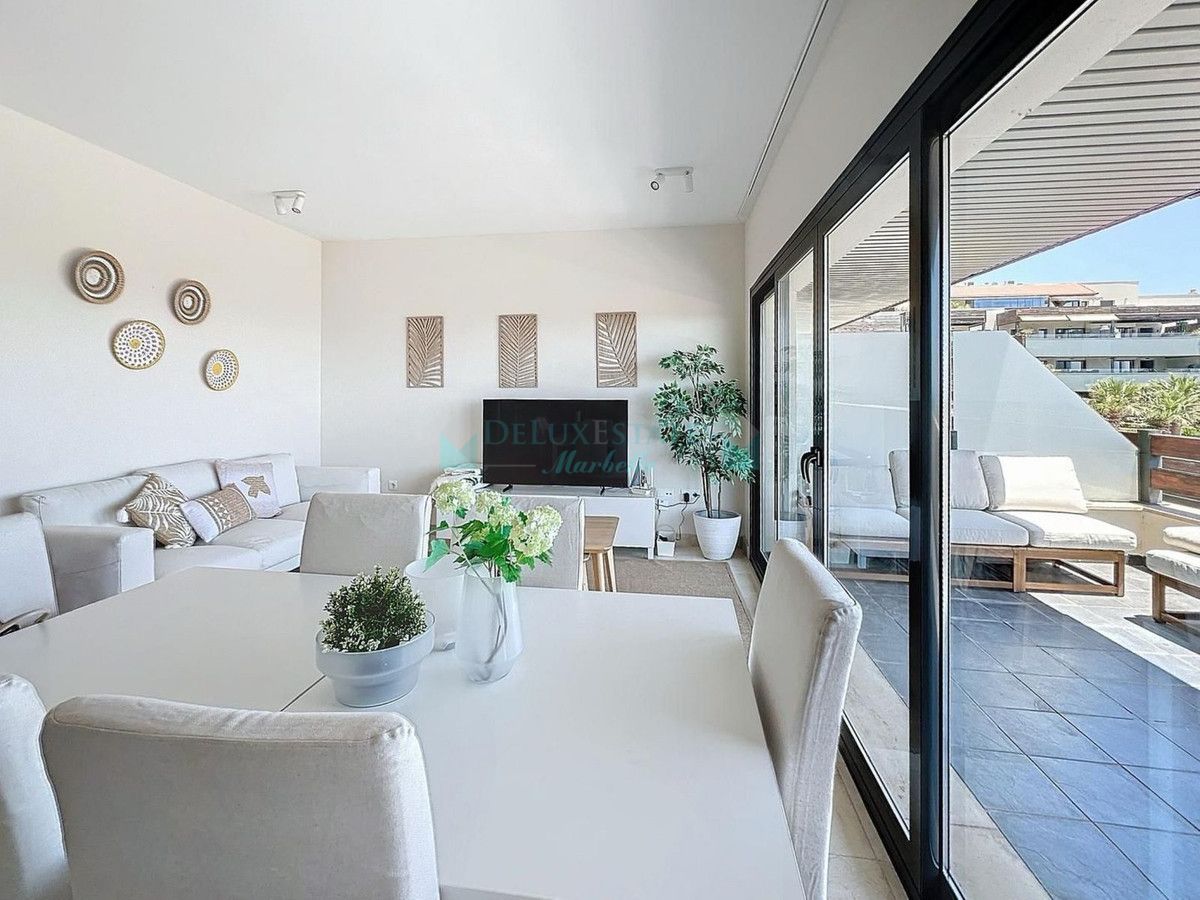 Penthouse for sale in Benahavis