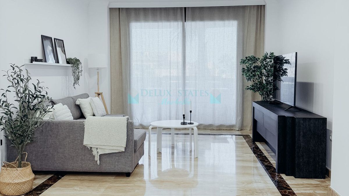 Apartment for rent in Estepona