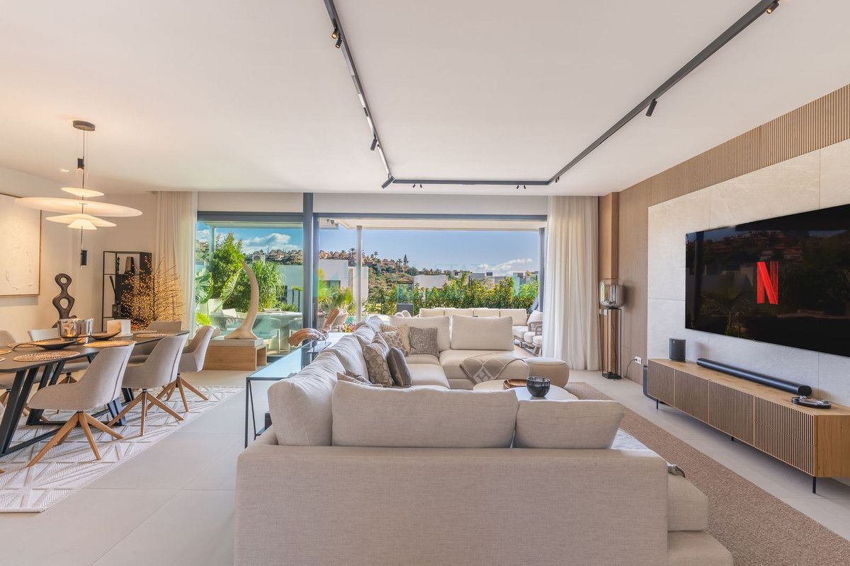 Villa Pareada en venta en Santa Clara, Marbella Este