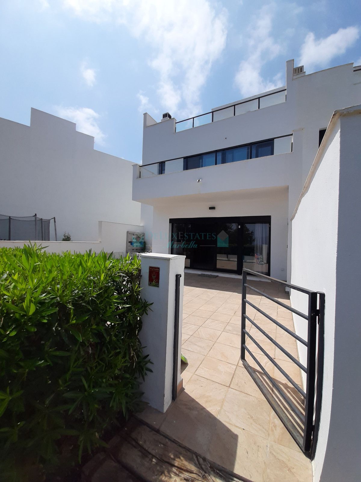 Town House for rent in La Mairena, Marbella East