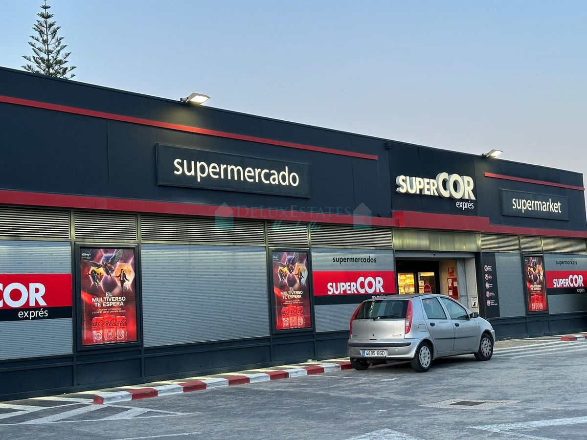 Shopping Centre for sale in Estepona