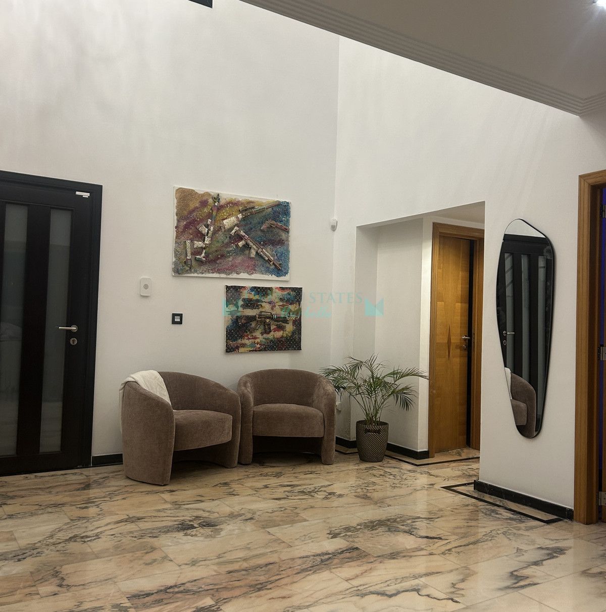 Villa en venta en Artola, Marbella Este