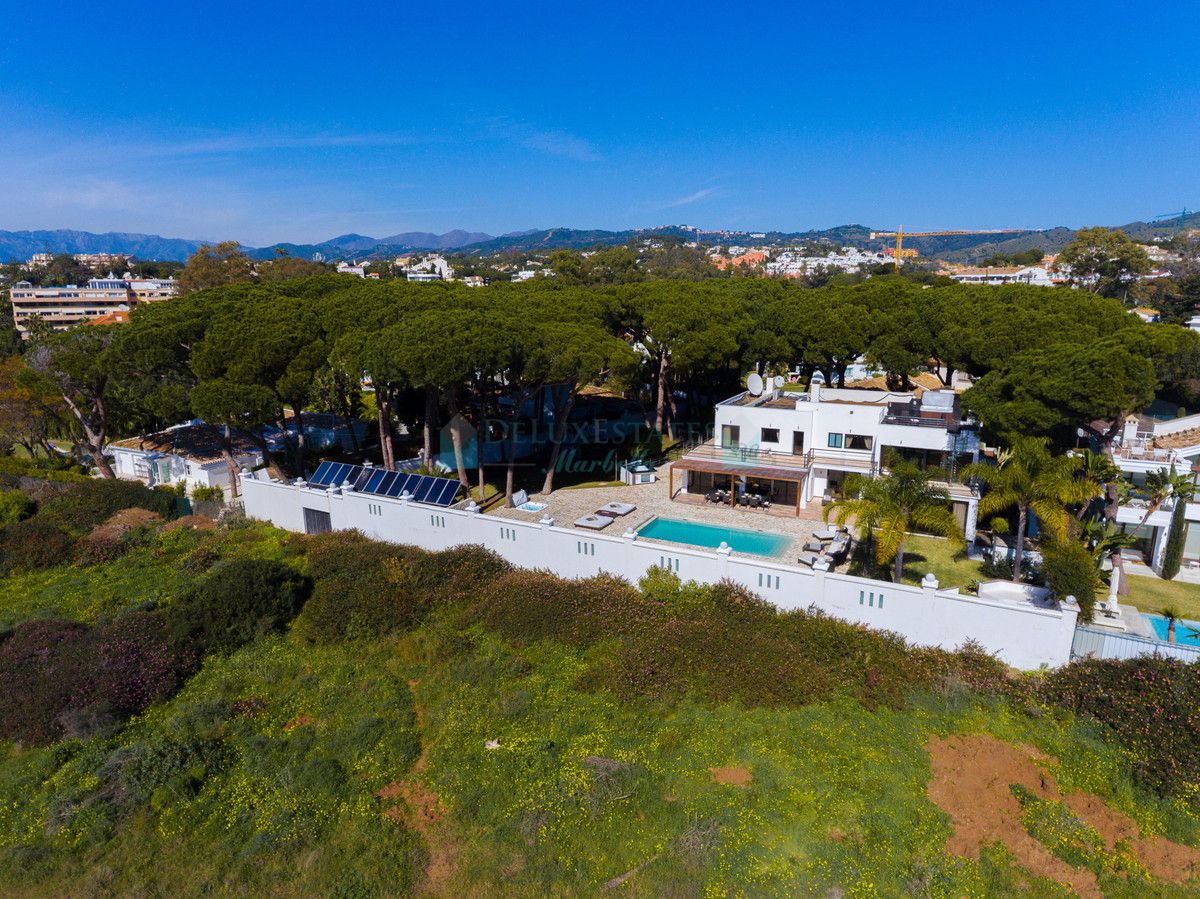 Villa en venta en Artola, Marbella Este