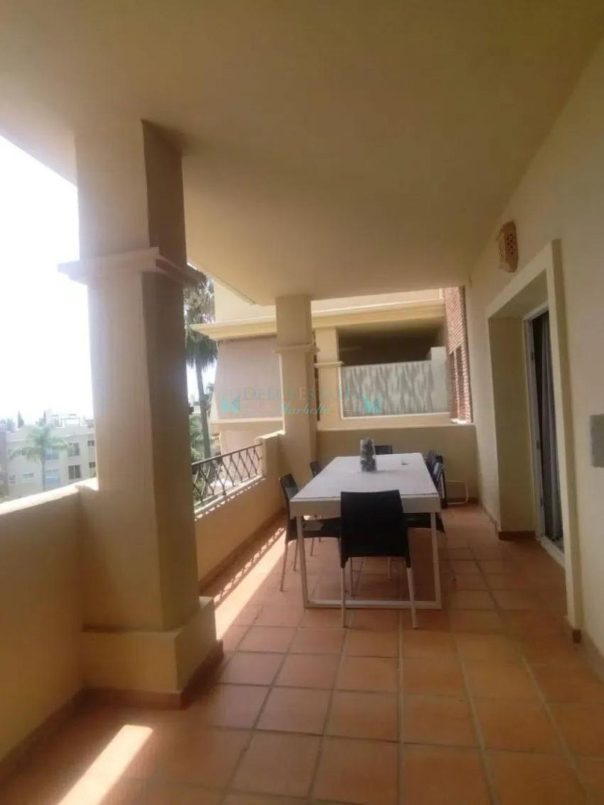 Apartamento en venta en Bel Air, Estepona