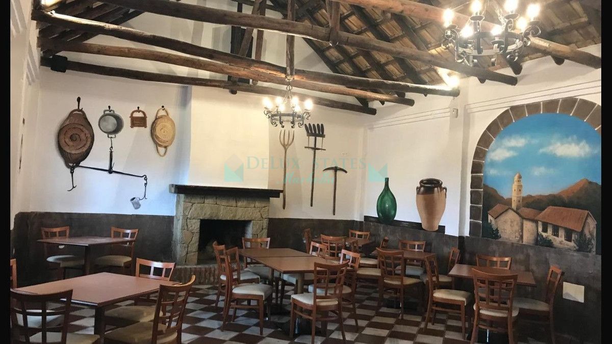 Finca en venta en Selwo, Estepona