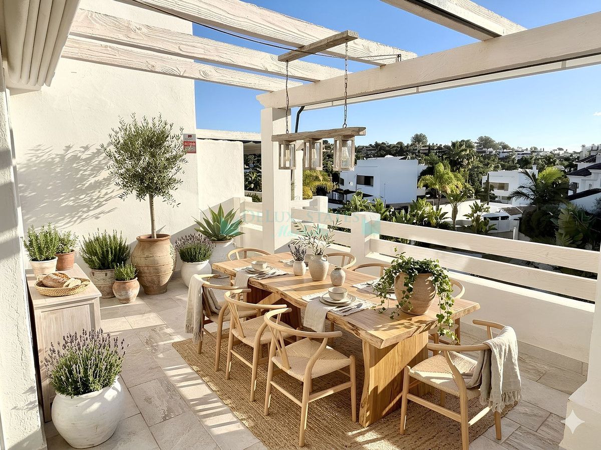 Town House for sale in Atalaya, Estepona