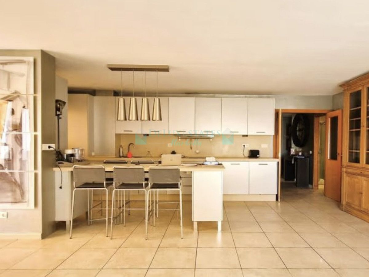 Apartment for sale in Nueva Andalucia