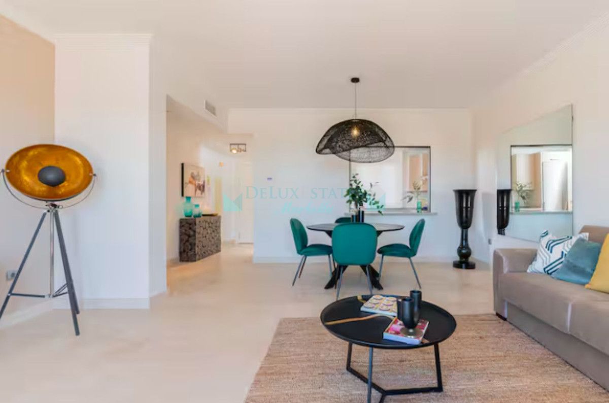 Ático en alquiler en New Golden Mile, Estepona