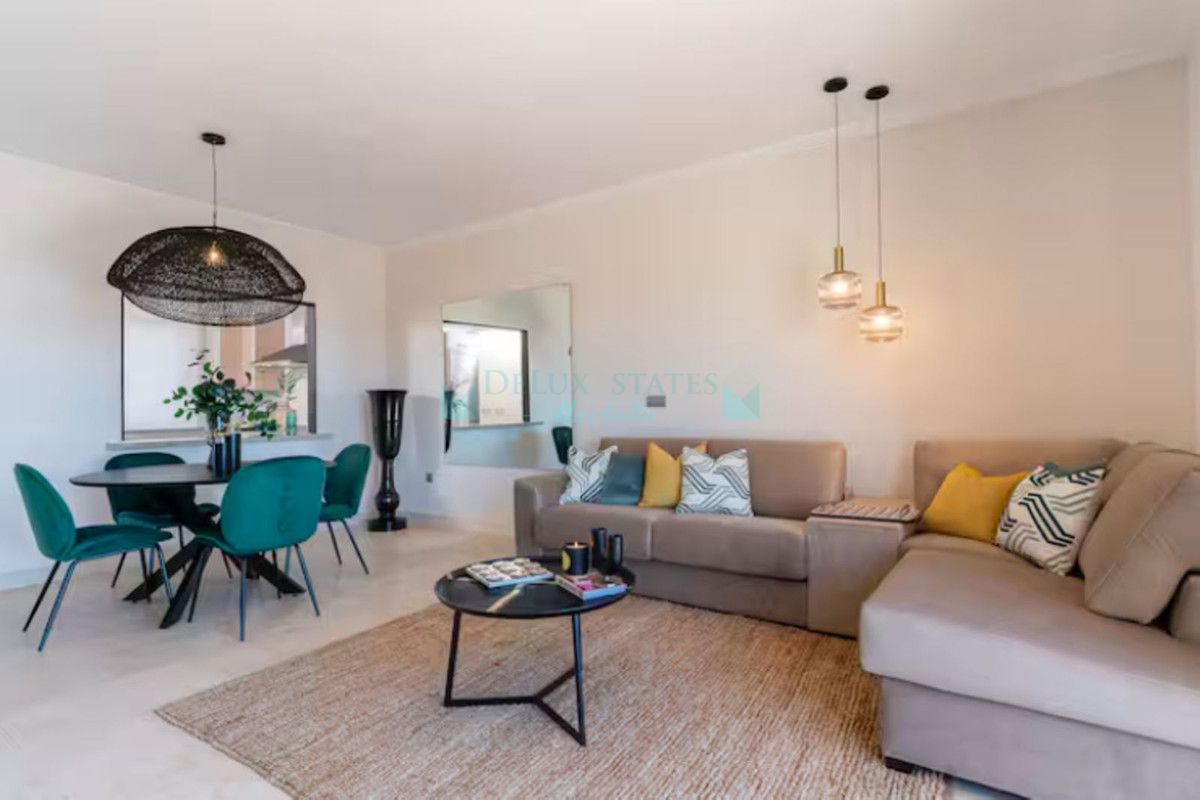 Ático en alquiler en New Golden Mile, Estepona