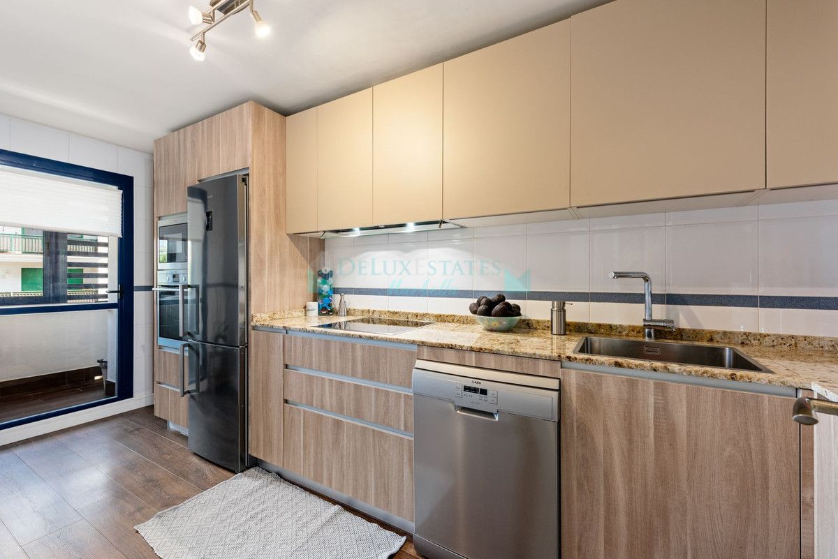 Apartment for sale in Estepona