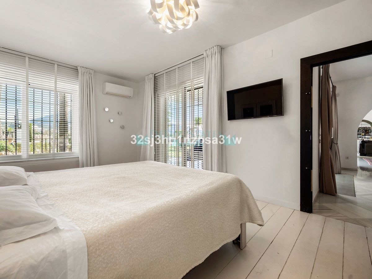 Villa for rent in Nueva Andalucia