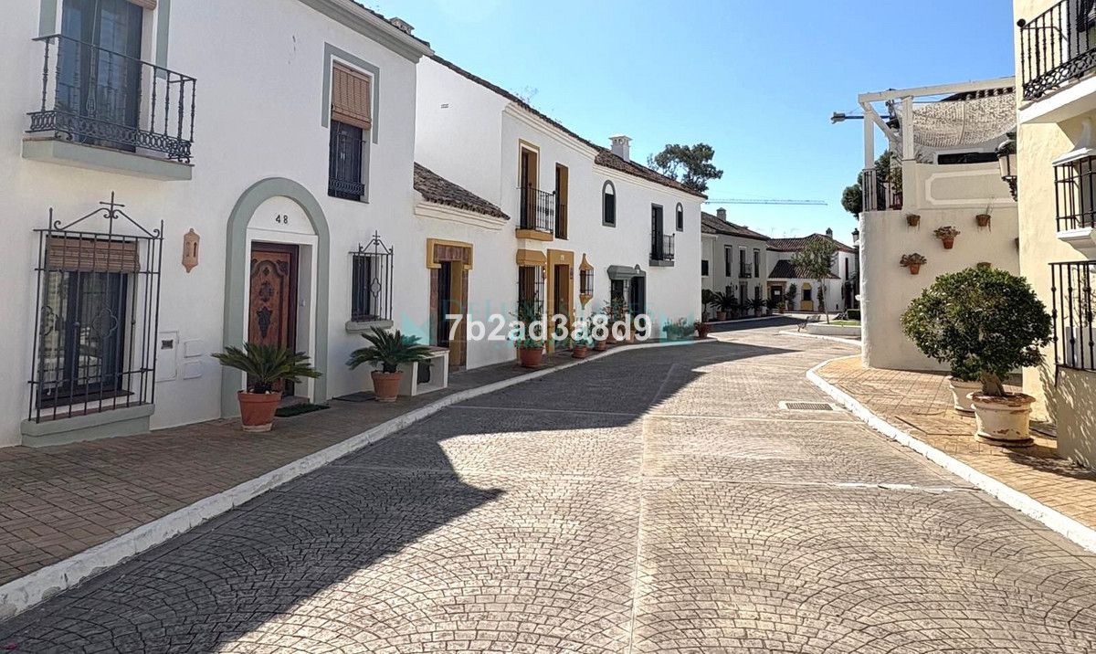 Adosado en venta en Guadalmina Baja, San Pedro de Alcantara